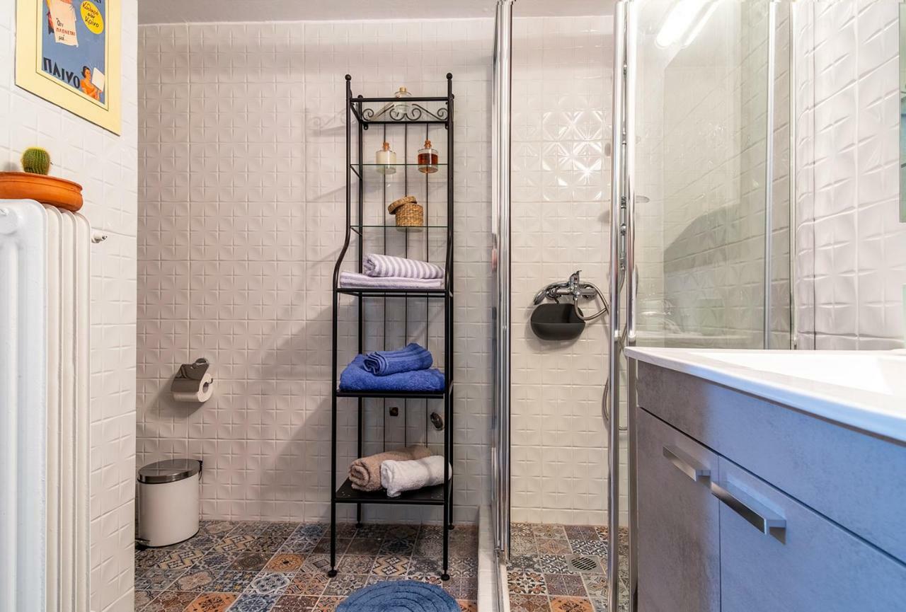 Colourful Apt,Airport Line,6 Min Metro,300 Mbps! Apartment Athens Exterior photo